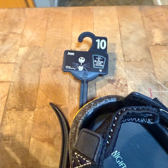 Disney Tim Burtons nightmare before Christmas, clogs, sandals, NEW Sz 10 /43 - Picture 6 of 13